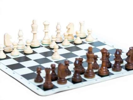 7218 6 drevene sachy glaze klasik